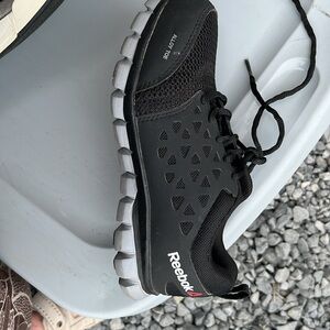 Reebok alloy  hardened toe sneaker style black